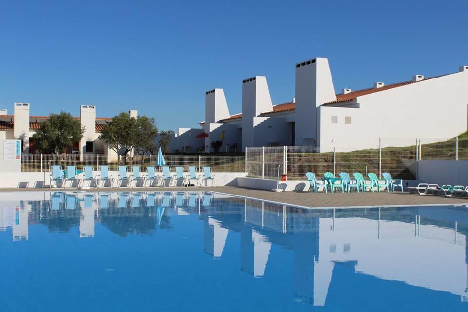 Parque De Campismo Da Ilha Do Pessegueiro Hotel Porto Covo Exterior foto